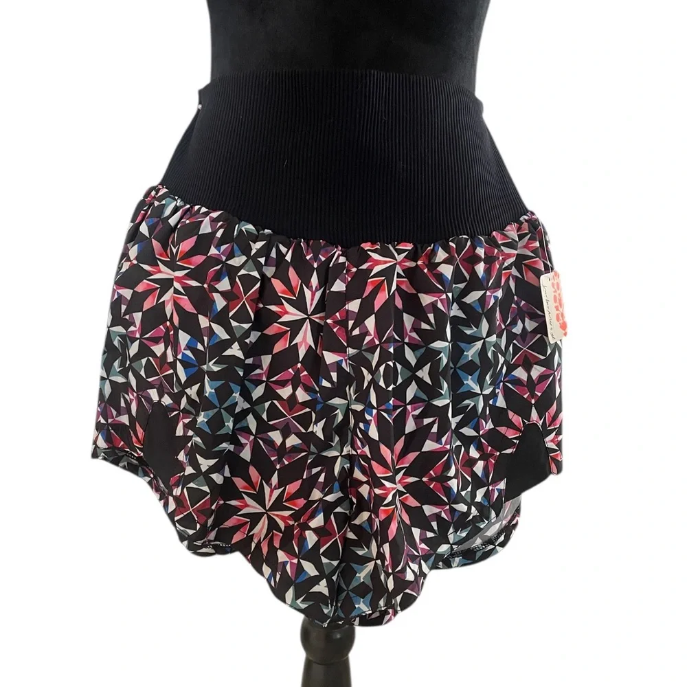 Free people Carpe Diem Printed multi colored shorts,high waist, Medium - Picture 1 of 6